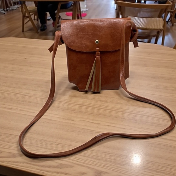 Vegan bag collection. 4 piece ensemble. Cognac Brown - Picture 5 of 16